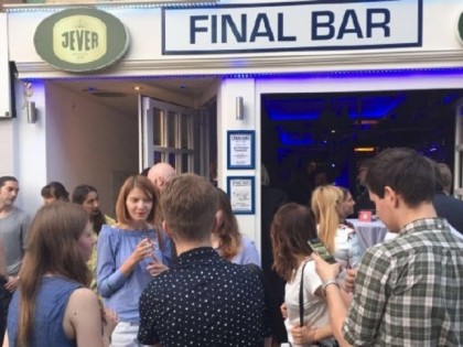 Photo: Final Bar